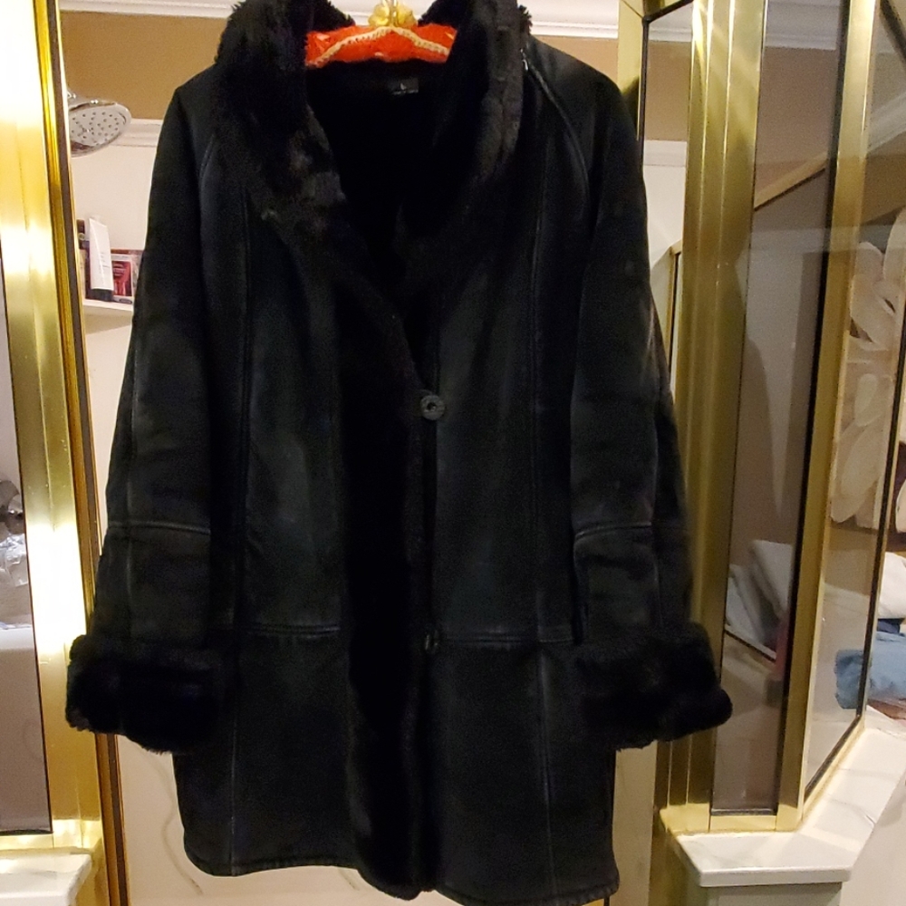 Gorgeous black leather suede coat, 3/4 length,sz L